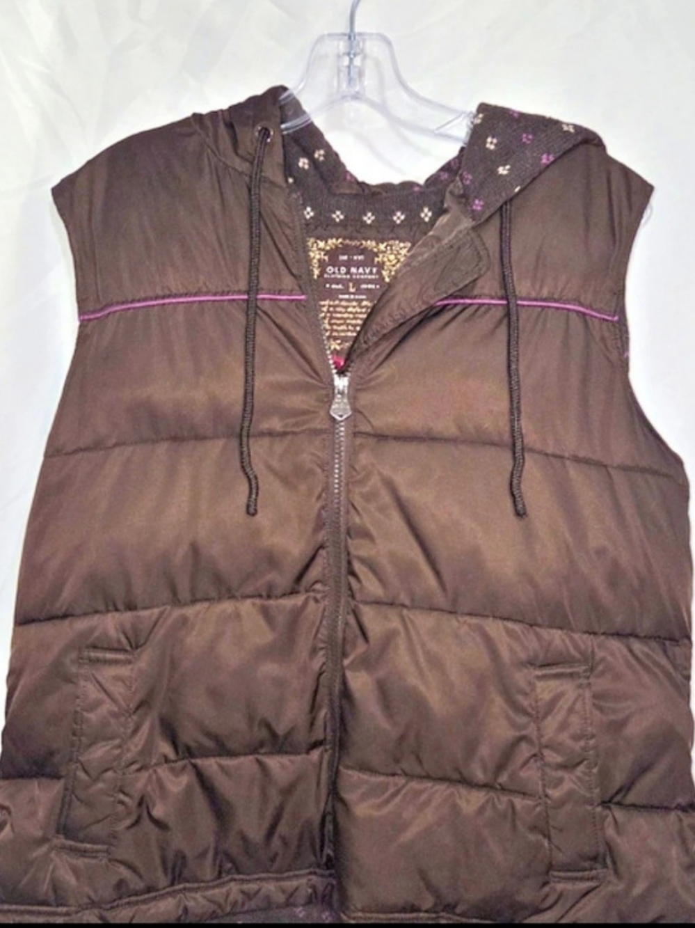 Old Navy Hooded Puffer Vest in Brown
